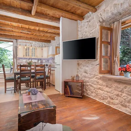 Ferienhaus Ivicev San Tučepi